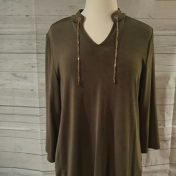 Chicos Travelers Top - Picture 3 of 4